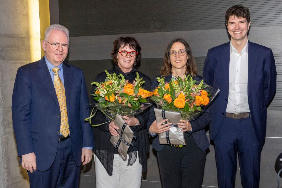 Photo 2 de la séance académique organisée à l'occasion du 20e anniversaire du Conseil scientifique